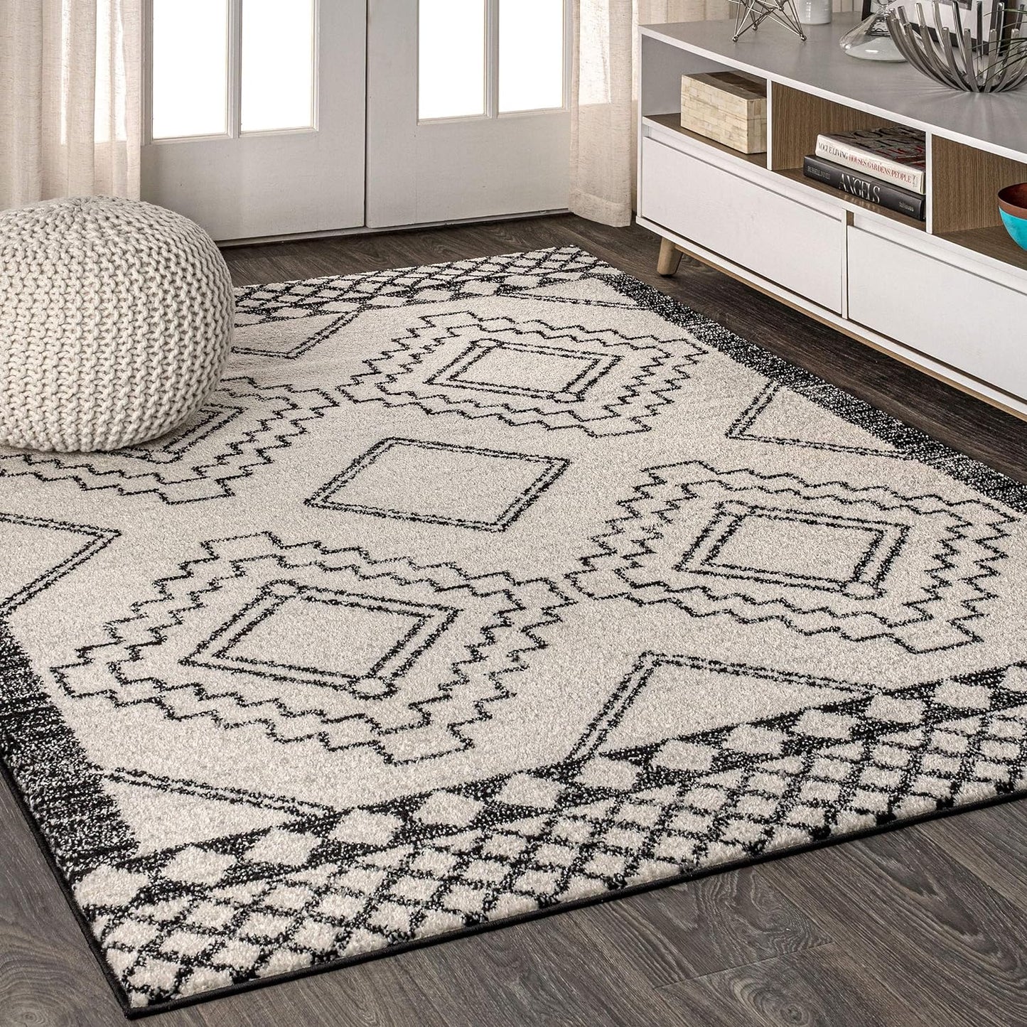 JONATHAN Y Amir Moroccan Beni Souk Cream\/Black Indoor Area Rug, 8x10, Bohemian, Scandinavian, Easy-Cleaning for Living Room, Bedroom, Kitchen, Pet Friendly, Non-Shedding (MOH200A-8)